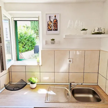 Beautiful Bacvice アパート *