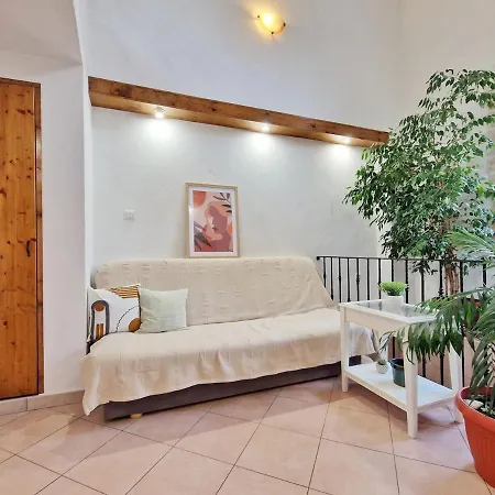 Beautiful Bacvice Split